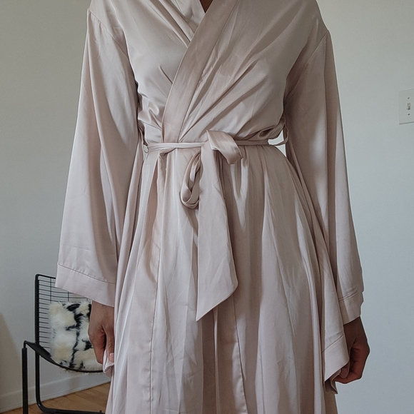 Dusty Pink Nightgown - Picture 2 of 6